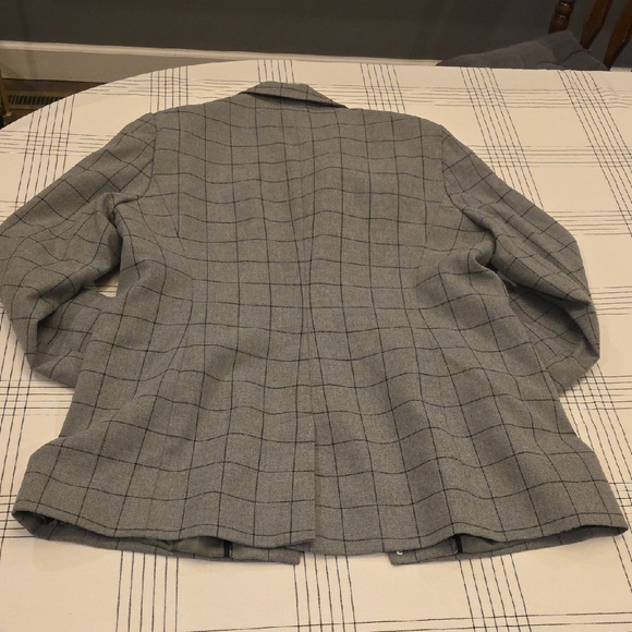 Calvin Klein Women's Gray Checkered Blazer - Picture 4 of 7
